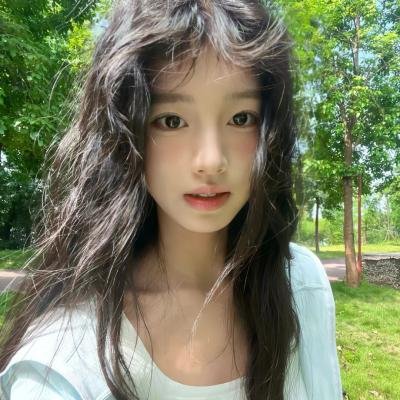 鲜花盛开的村庄